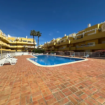 Apartment 2 Bed 2 Bath Penthouse With Pool, Stunning Views From The Terrace *